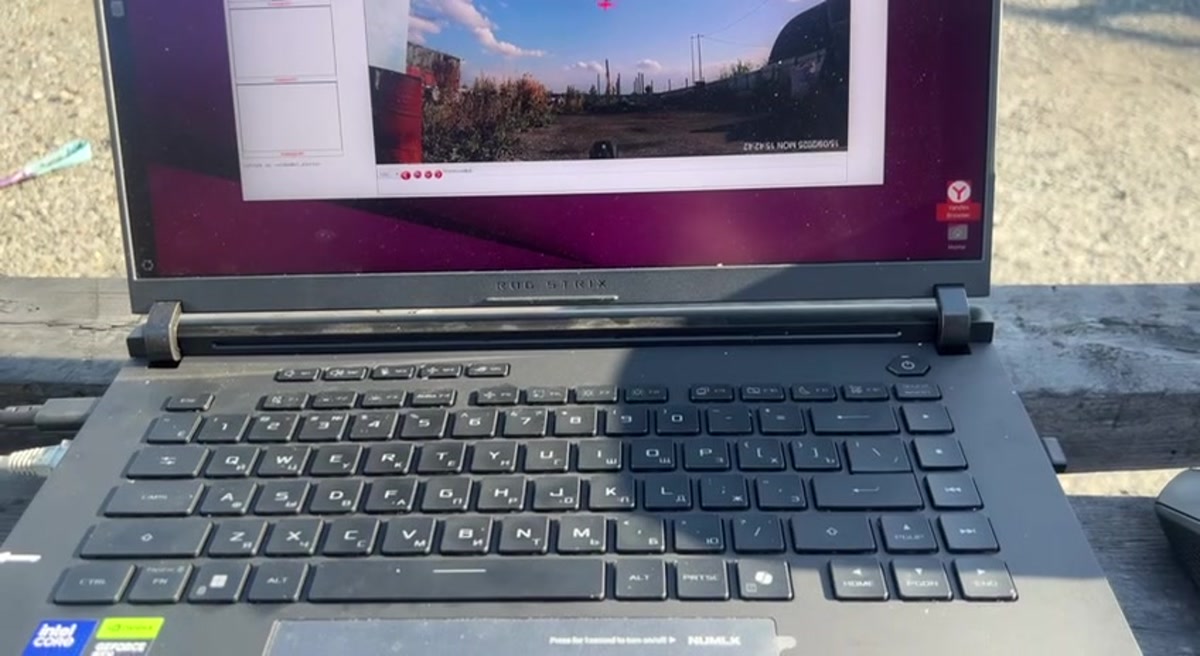 Полевое развёртывание ПО Анти-Дрон — модуль АРМ установлен на ноутбуке ASUS ROG Strix непосредственно на охраняемом объекте